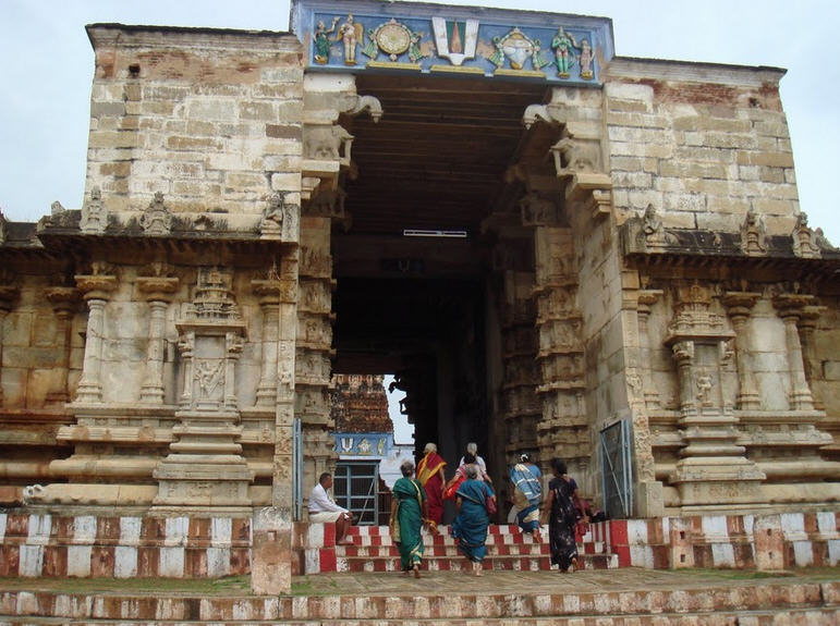 Thirukurungudi Temple